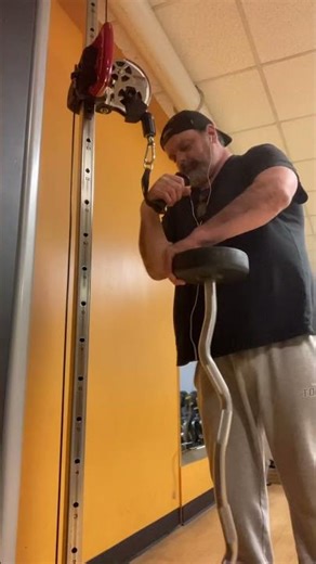 Supination work light weight #armwrestlingworkout #workout #armwrestling