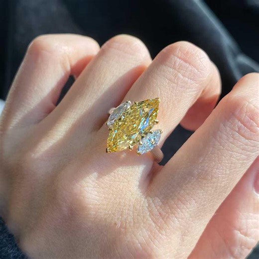 Diamond Ring 5ct Fancy Vivid Yellow | Marquise Center Stone | Three-stone Design | IGI Certified - Etsy