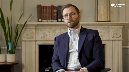 "The situation in Libya is in stasis. There are two rival governments. We're in a situation of no peace and no war." Tim Eaton (Chatham House Middle East and North Africa Programme) joins Farea Al-Muslimi فارع المسلمي to discuss his latest Chatham House report on Libya. Read the report ➡️ https://bit.ly/40o4SUe | Chatham House