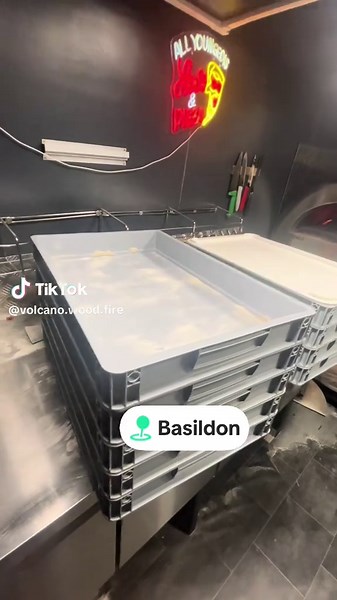 Volcano Wood Fire Pizza (@volcano.wood.fire)’s videos with original sound - Volcano Wood Fire Pizza