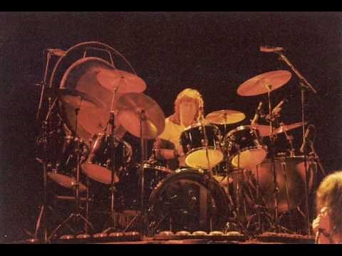 Black Sabbath - Supernaut / Rock 'N' Roll Doctor (Live 1983)