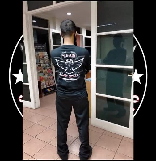 Team Scary Cipanas: Bold Fashion with Fierce Logo