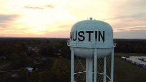 FLASHING BACK, LOOKING FORWARD | As we count down to 2025, we reflect on an incredible milestone for the City of Austin and our region. This December, Our Southern Indiana Regional Development Authority (RDA) approved $2 million in READI funding for the York Woods Crossing development right here in Austin! This investment is part of $45 million allocated to fuel growth and opportunity across our region through the Indiana Economic Development Corporation’s READI initiative. RDA Chair Dana Huber 