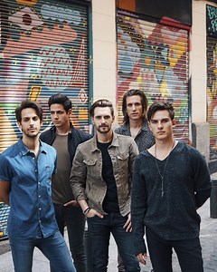 LA DISTANCIA - Dvicio - LETRAS.COM