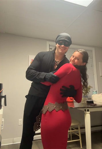 a silly little throwback #halloweencostume #couplecostumes #throwbackthursday #trending #princessbride