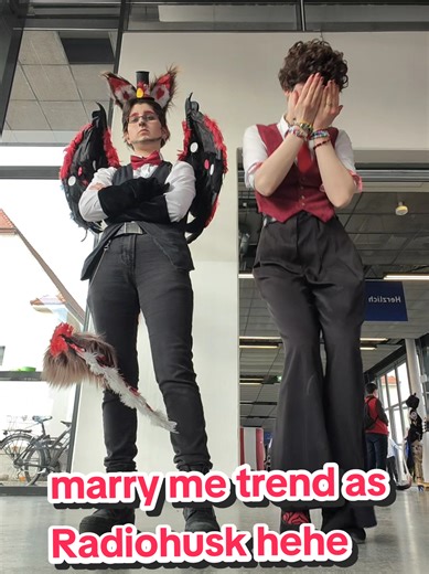 Cosplay Proposal Trend with James Husk