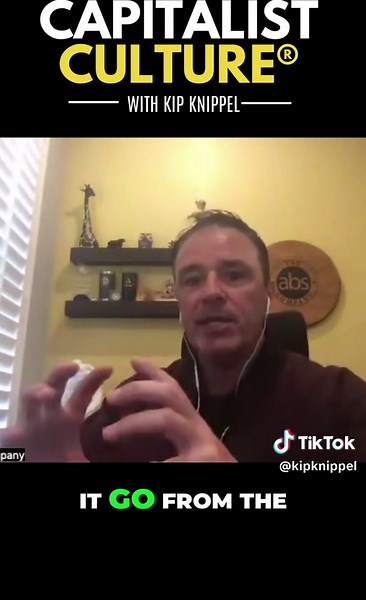 The Ab Coaster didn’t win because it was a piece of equipment. It won because it sold a story. “You want great abs… but you’ve been doing it wrong.” That message hit home for millions of people who felt stuck, frustrated, and tired of not seeing results. The product offered something different: a bottom-up movement that felt new, intuitive, and effective. But here’s the real lesson. Sean shares how working with elite marketers who deeply understood fitness changed everything. The name. The posit