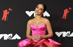 Camila Cabello und Shawn Mendes verblüffen mit zwei aufeinanderfolgenden Auftritten bei den MTV Video Music Awards