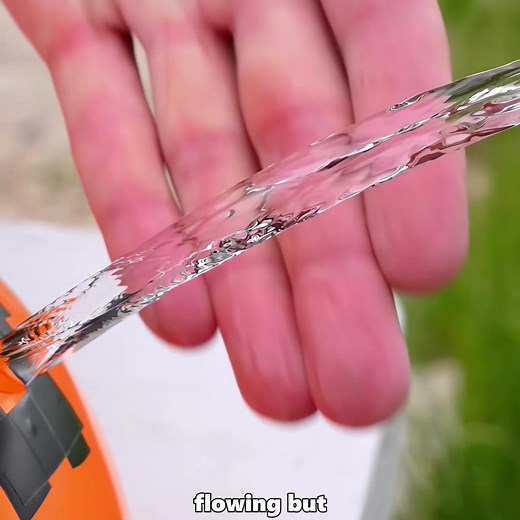Is it ice or moving water? 🧊💧 In this video, we explore the mesmerizing phenomenon of laminar flow. Discover how water molecules can move in perfect, parallel layers, making a flowing stream look like a frozen glass sculpture. Learn the science behind why it happens and how you can recreate this