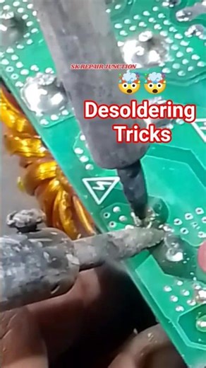 Desoldering: How to Remove Components Without Damaging PCB #shorts #diy #electronic #soldier #video