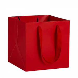 [Hot Item] Customized Kraft Paper Reliable Large-Sized Gift Packaging Bags and Gift Bags