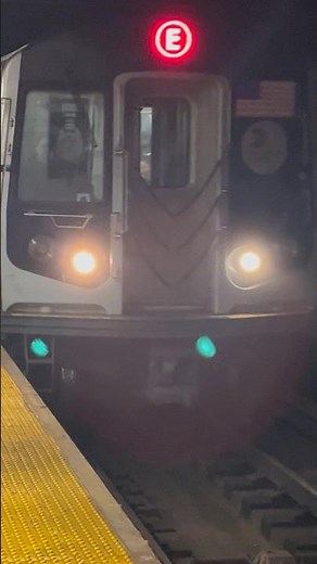 R160 Jamaica Center Bound E Train Entering 5Av-53 St Station