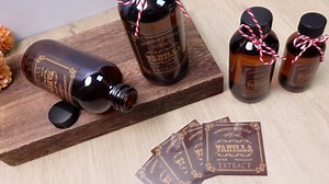 Uiifan 8 Pack Vanilla Extract Bottles with 8 Pcs Vanilla Extract Labels Stickers and Hemp Rope Amber Boston Round Bottles Empty Glass Jars with Lids for Syrup Gift Food Storage Sauce Beans(2 oz)