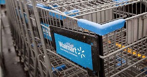 Walmart is selling a $599 patio dining set for just $250, and shoppers say it's 'sturdy and stylish'