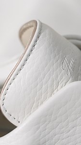 With a strong focus on timeless style, artisanal craftsmanship and the finest natural materials, Aurélien presents a collection of pure luxury at an elegant price point. Discover the collection. | Aurélien