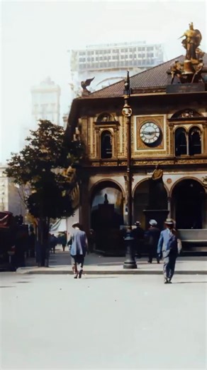 38K views · 12K reactions | Restored footage from 1911 of pedestrians passing by the New York Herald building in New York City. The building was demolished in 1921. Footage frame rate increased, upscaled and “colorized” by HistoryColored using AI technology. Footage originally from: New York 1911, Wikimedia Commons Music: Mindstream / Amber Glow / Epidemic Sound #history #newyork #nyc #historicalfootage | History in Color | Facebook