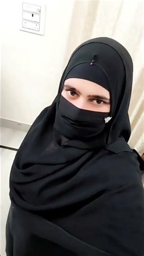 hamesha haste muskurate rahiye l