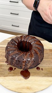 How did I not know about this chocolate trick?! I make a decadent chocolate treat for Spring | Jen L