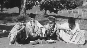 589K views · 8.4K shares | Video sebelum PRU ke 13 yang pernah di anggap retorik UMNO. Kini semuanya telah terbukti.. Alhamdulillah Pas telah menyedari dan meninggalkan Dap cuma Dap berjaya mewujudkan PAN dan PPBM untuk mengantikan kekosongan PAS. Semoga seluruh umat Islam menyedari ancaman ini. Esmee harap kongsilah video ini sebagai tanda kesedaran kita. | Esmee Mat Isa | Facebook