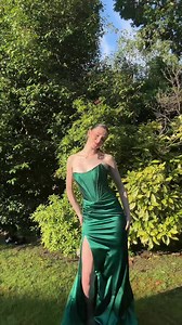 prom!! 💐💐 #fyp #prom #prommakeup #transition #green @Dress 2 Party London