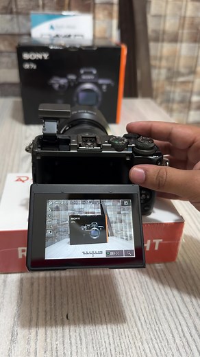 Canon M6: Compact Mirrorless Camera Overview