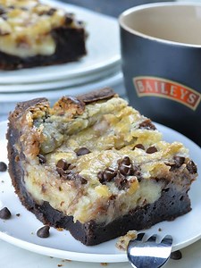 Baileys Earthquake Cake