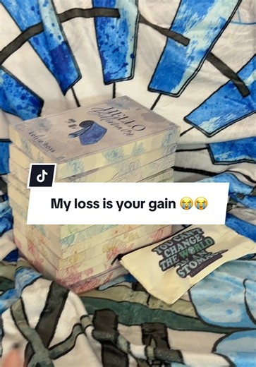 Explore the Hello Series Book Box Offerings