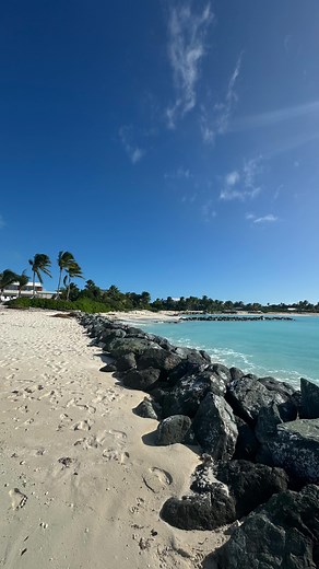 Courtney Caldwell on Instagram: "we’re full"