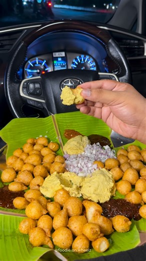 FoodieOnWheelz | Syed Riyaz on Instagram: "Punugulu eating Asmr 🤤😍 Both Chutneys were superrr 🔥😍 Location : Punugulu, Opp Lic Office Vizag . . . . . ( asmr , asmr eating , punugulu , andhra food , punugulu love , snacks , asmr food , andhra , telangana , fav food , viral ) #asmr #asmreating #punugulu #andhrafood #viral"