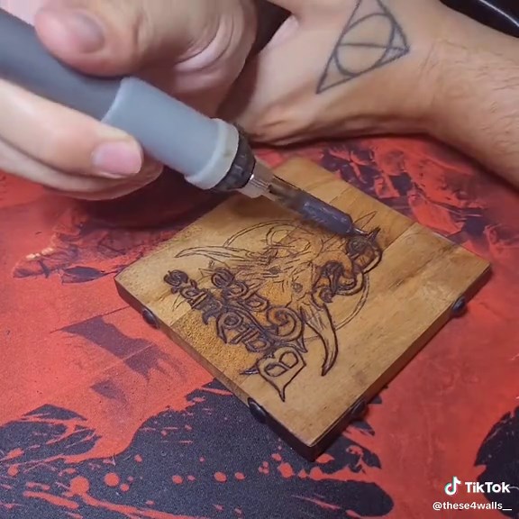 Baldurs Gate 3 Symbol - Habdmade Pyrography Art I enjoy making these smaller projects as I can finish them wothin a few hours and it makes a change to the 50 hour maps. I want to try play around with gold leaf flakes for the lettering and 3 dash marks, as I haven't tried it out before but I need to wait for the adhesive to arrive in the post. I'll upload updated pics if it goes well. I currently have a couple maps and coasters including one piece wanted coasters up for sale atm fyi 😇 also etsy