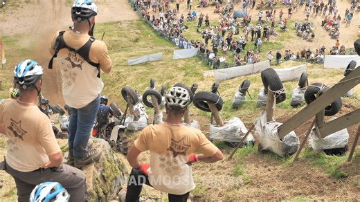 90cc Two Stroke Starter for your 1000cc Four Stroke Dirt Bike | Impossible Climb La Bresse 2024 #moto #enduro #dirtbike #fails #mx This video is from the annual Impossible Climb La Bresse 2024 competition, held in the picturesque region of France. In this video, you will see incredible modified motorcycles, dirt bikes powered by 1000cc engines (liter-class motorcycles), impressive technical solutions applied to motorcycles, and much more. This year, more than 60 participants from France, Switzer