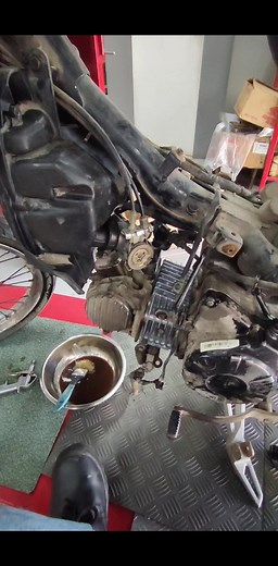 6.8K views · 90 reactions | Fuel pump checking manually how to perform tutorial informative @followers #allfollowers #mechanic #StarsEverywhere #Fixed #tutorial #mechaniclife #motorcycle #fixing#motorcyclefixing | Alberto Mantong Alabar | Facebook