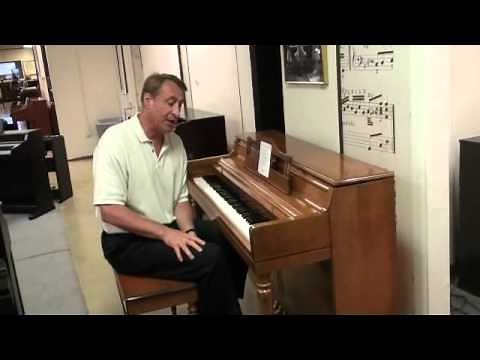 Wurlitzer Spinet Piano Excellent Condition