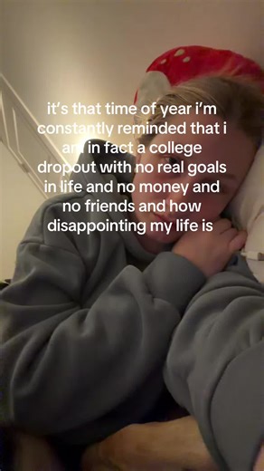 i turned out to be exactly what i said i didn’t want to be lol #collegedropout #fomo #disappointment