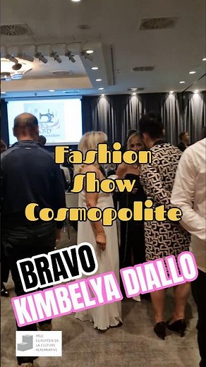 🕺 Voyage autour du monde en un défilé : 50 mannequins au ‪@radissonhotelgroup‬ !