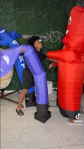 MEGA EPIC FAIL SCARE OF INFLATABLES EVERYWHERE ‼️😂