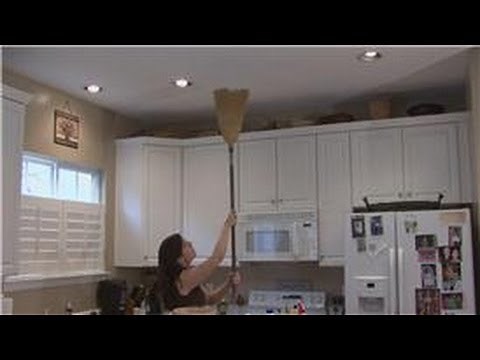 Housecleaning & Home Maintenance : How to Clean Smoke Off of a Ceiling