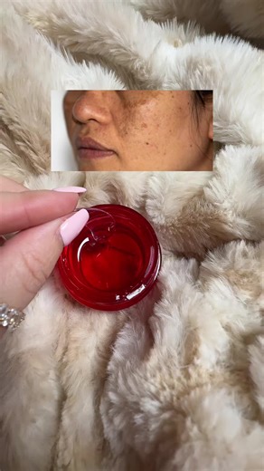 This Triple Brightening Jelly Serum by Dr Melaxin is no match for hyperpigmentation #drmelaxin #astaxanthin