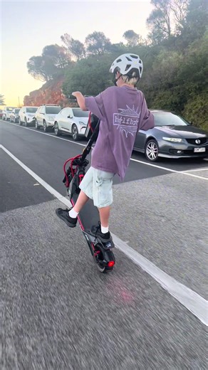 Mint Wheelie Showcase and Clean Tricks