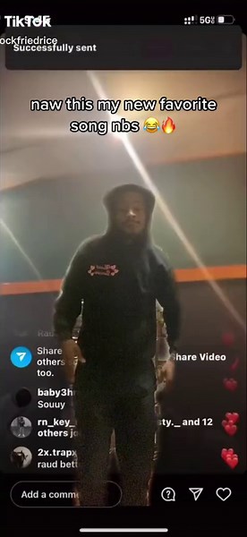 brock (@brockfriedrice)’s video of Favorite Song