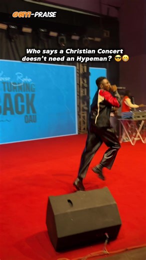 It was a great privilege to share the stage with @GaiseBaba at the No Turning Back Tour! Dj @@djhorphuray #viral #fyp #biyipraise #nigeriantiktok🇳🇬 #relatablememes