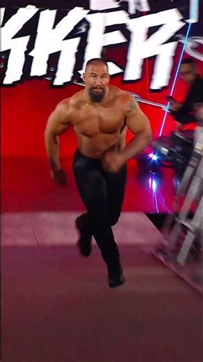 Imagine Bron Breakker running at you full speed 😱💀