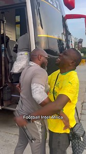 It is official! Meet Steve Komphela, Mamelodi Sundowns coach. Remo Stars vs Mamelodi Sundowns is upon us #footballintel #africanfootball #southafrica #nigeria #mamelodisundowns #remostars #cafcl | Football Intel Africa