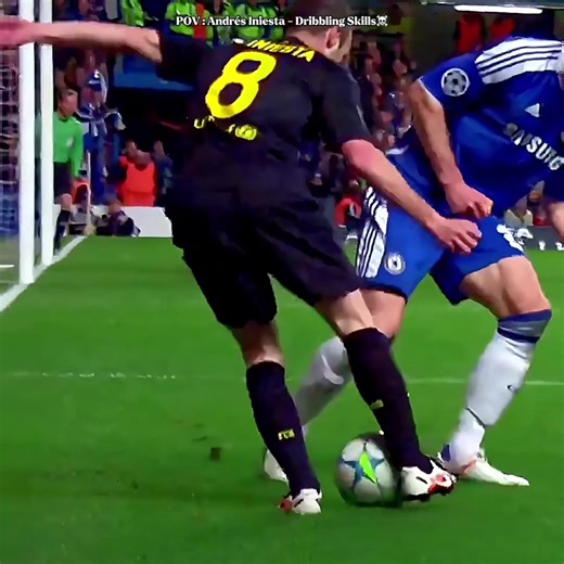 Andres Iniesta - Dribbling Skills Showcase