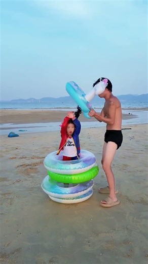 这是在干嘛！#小丑 #天使 #超人不会飞 #kpop #kpopdemonhunters #huntrix