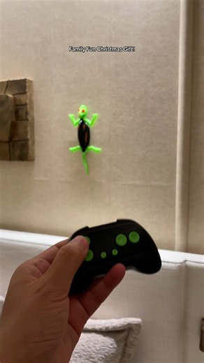 Watch Demonstrates the gecko’s wallclimbing and remote-control  on Amazon Live