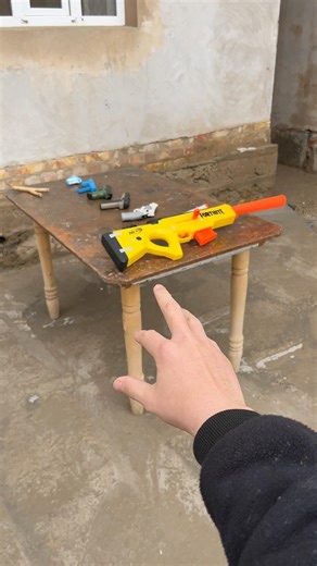 Do you have a collection of blasters like that? 😁