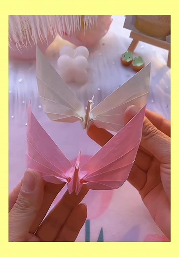 可愛い折り紙の女の子を作る方法