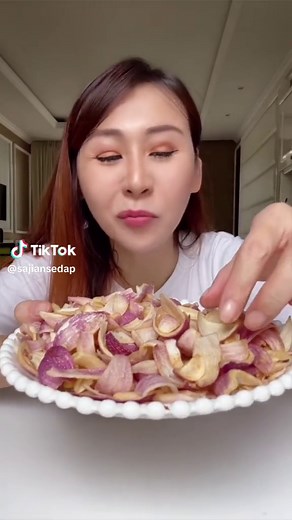 Cara Membuat Keripik Bawang Merah Sendiri di Rumah