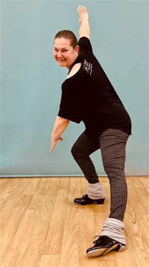 INTRODUCING….. 🌟TAPPY HOUR🌟 Your favourite hour of the week! An evening beginner tap class where we’ll get you from zero to timestep in no time at all! Have a laugh, learn a skill, build connections and be noisy with us! 🎶🎵 EVERY 💪🏻BODY🫶🏼 is welcome! All ages and abilities! 🤗 Our Reading evening class is currently full so get yourselves over to our Thatcham venue! KENNET SCHOOL💥 WEDS 7.30PM For more info please visit withSoniaBrown.com/tap Huge shout out to our Tappy Hour dancers in th